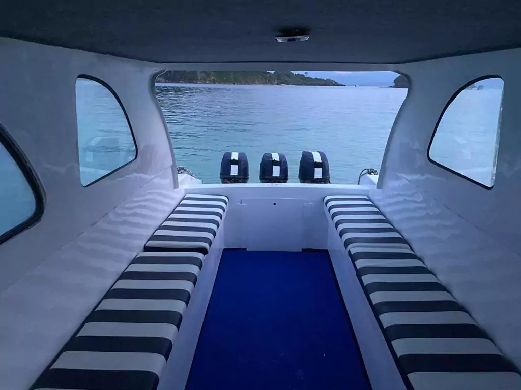 Rental Private Speedboat Labuan Bajo